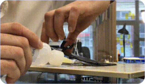 Замена аккумулятора смартфона